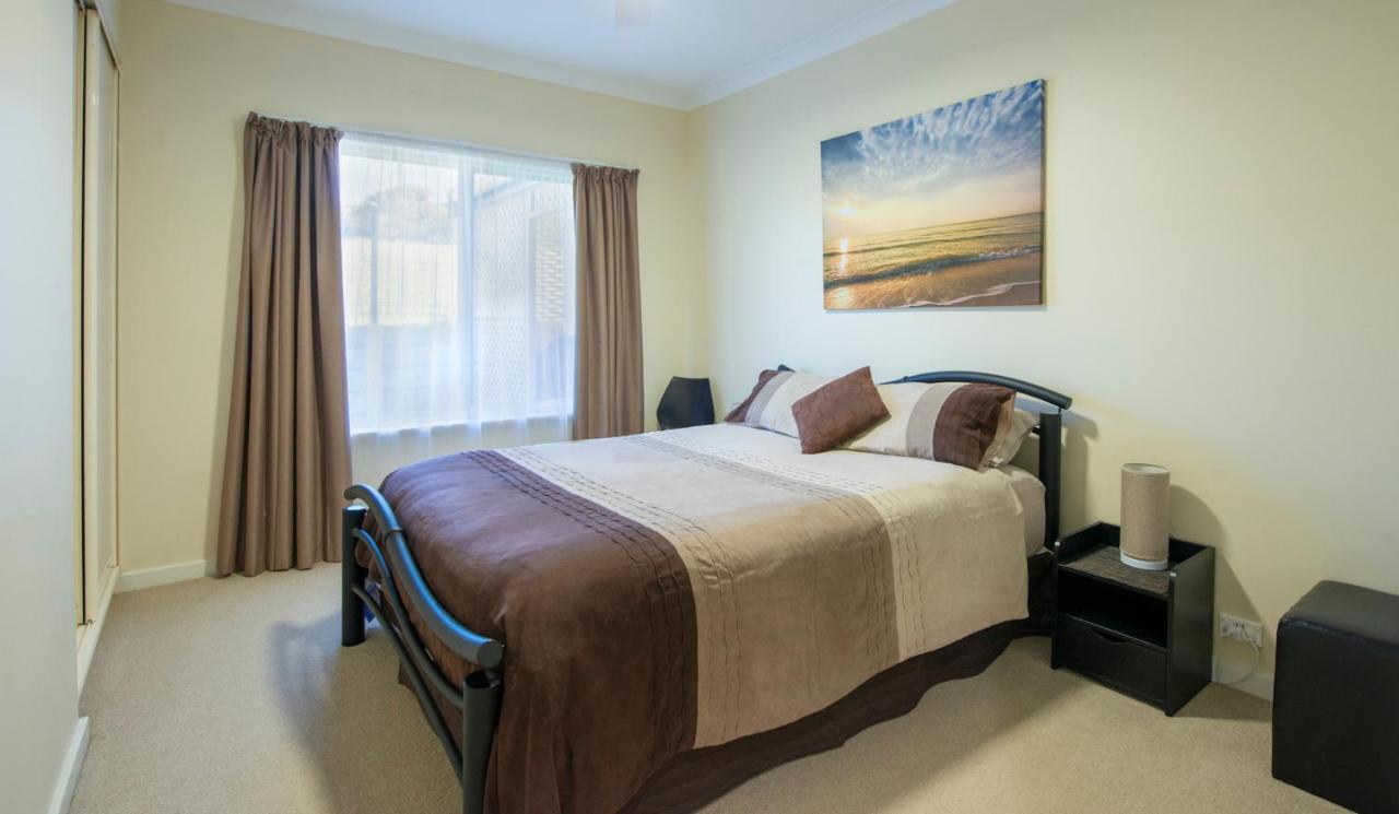Searenity Holiday Accommodation Emu Bay Bagian luar foto