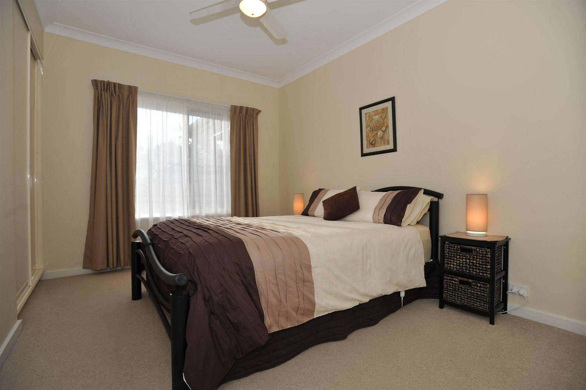 Searenity Holiday Accommodation Emu Bay Bagian luar foto