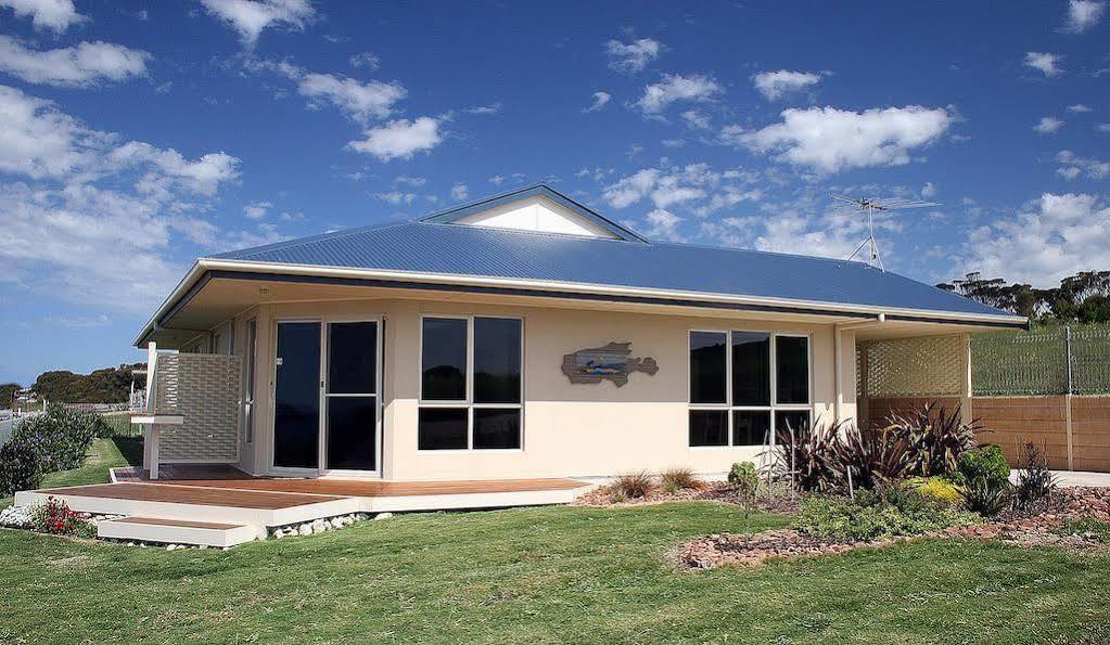 Searenity Holiday Accommodation Emu Bay Bagian luar foto